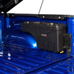 UnderCover 07-18 Chevy Silverado 1500 (19 Legacy) Passengers Side Swing Case - Black Smooth